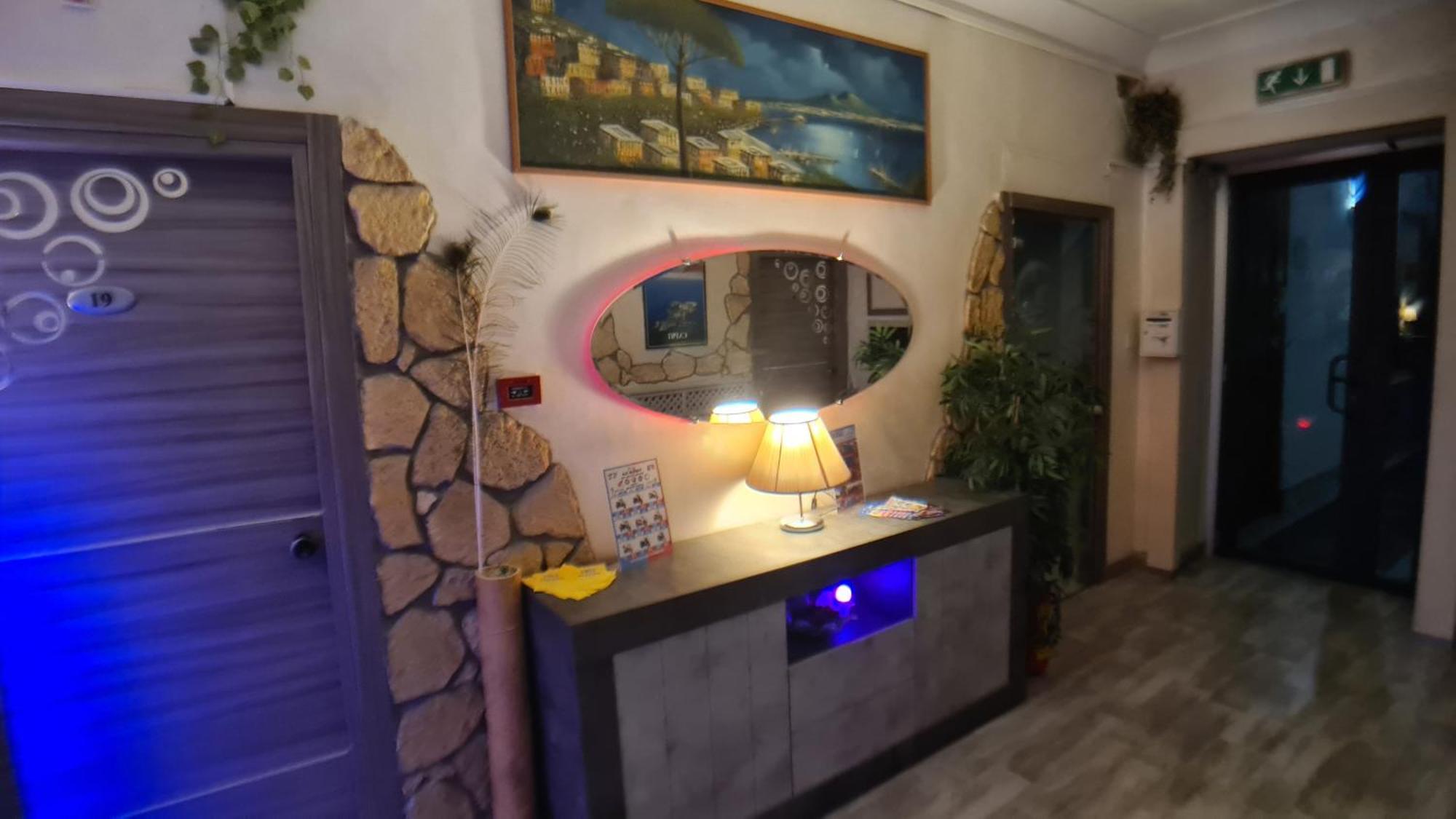 Hotel Ginevra Νάπολη Εξωτερικό φωτογραφία
