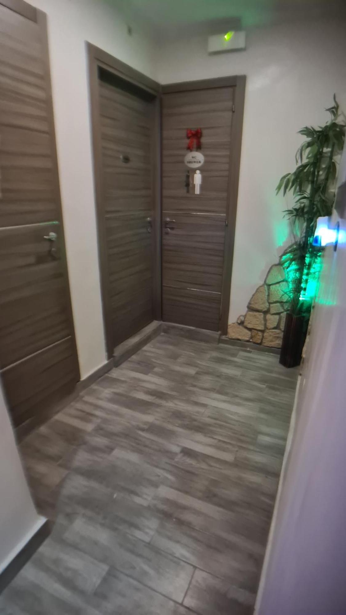 Hotel Ginevra Νάπολη Εξωτερικό φωτογραφία