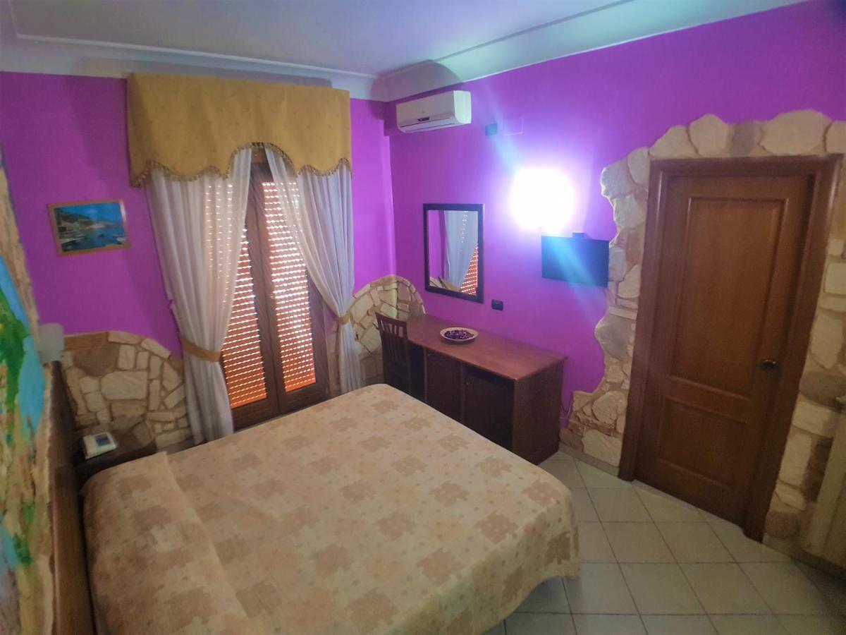 Hotel Ginevra Νάπολη Εξωτερικό φωτογραφία