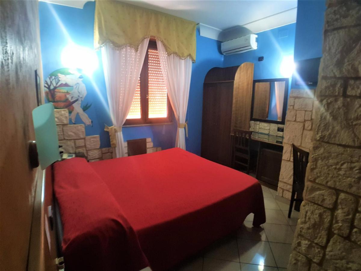 Hotel Ginevra Νάπολη Εξωτερικό φωτογραφία